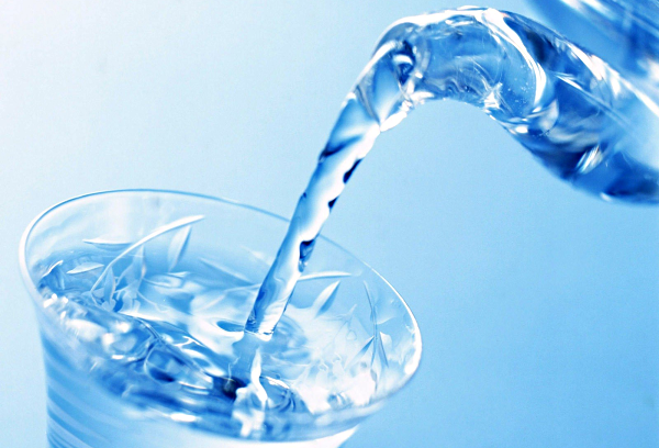 Вода: сколько же ее необходимо нашему организму?