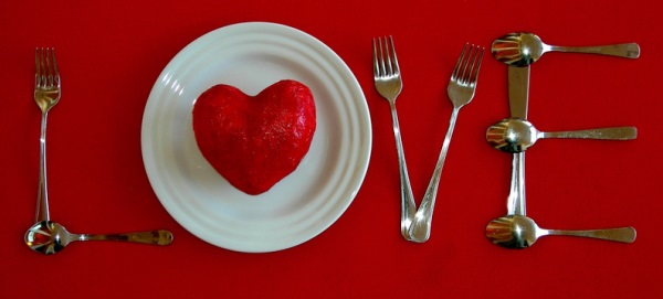 2 десерта на День Св. Валентина: меренги и маффины